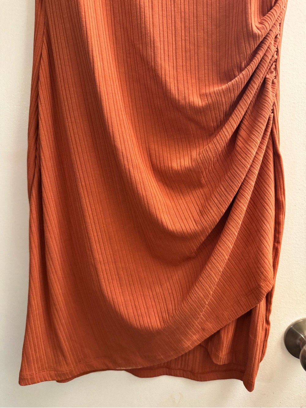 Sleeveless Rust Ruched Midi Dress - Picture 9 of 10
